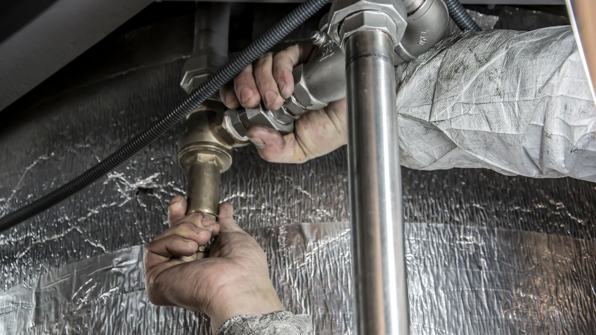 Outils de plomberie pour dépannage de chauffage